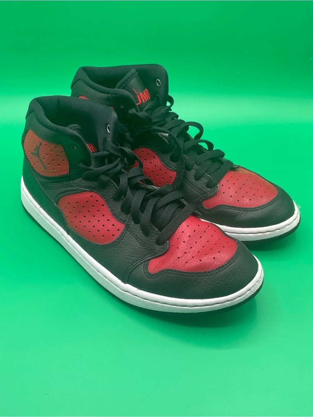 Jordan B'Loyal Black White Red